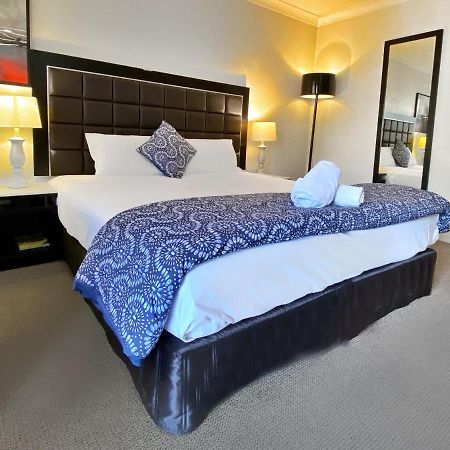 Almond Inn Tamworth Bagian luar foto