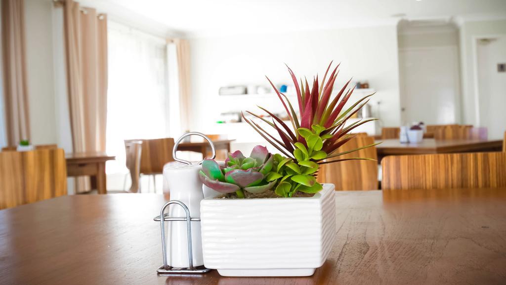 Almond Inn Tamworth Bagian luar foto