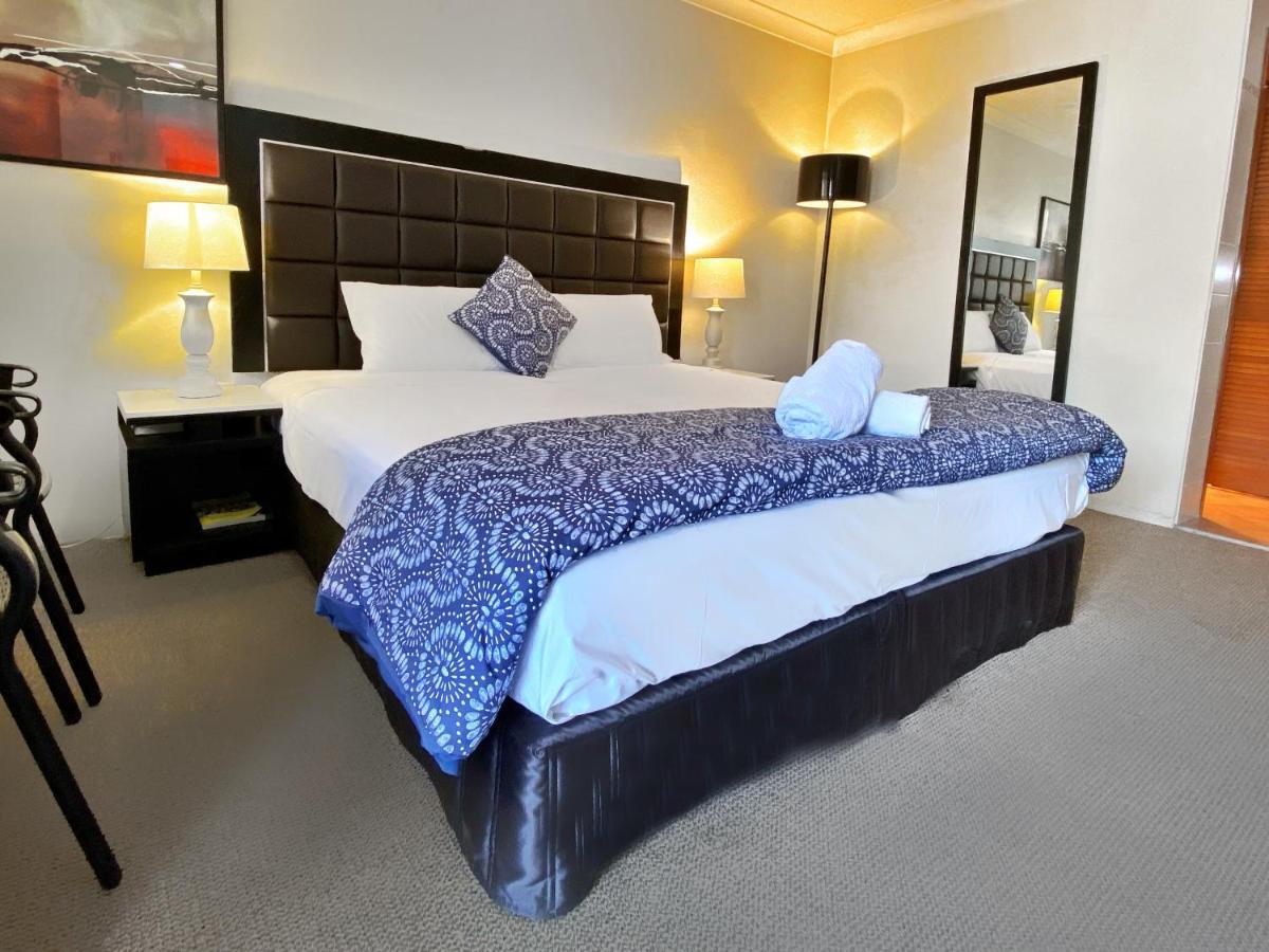 Almond Inn Tamworth Bagian luar foto